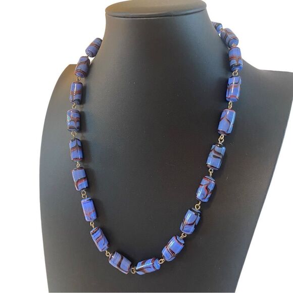 Vintage Ceramic Beaded Blue & Red Cylinder Necklace w/Screw Clasp. - Picture 3 of 6